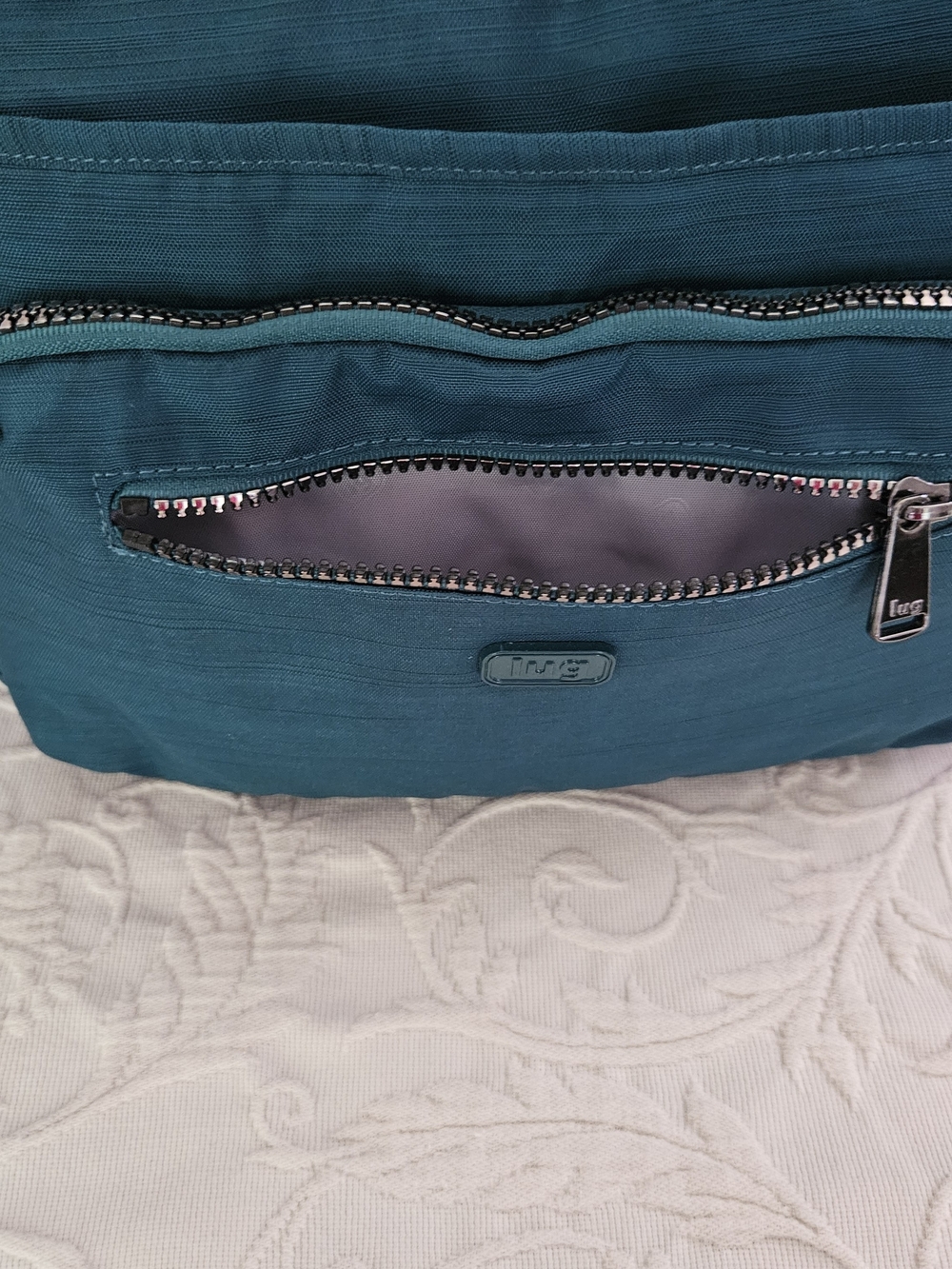 lug Infinity Shimmy Teal Shoulder/Crossbody Bag - Picture 10 of 16